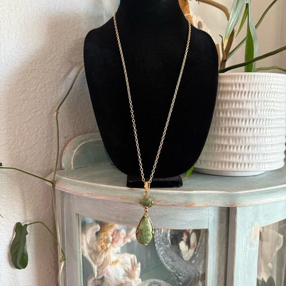 Barse Reversible Pendant Gold Tone Necklace - Picture 6 of 10